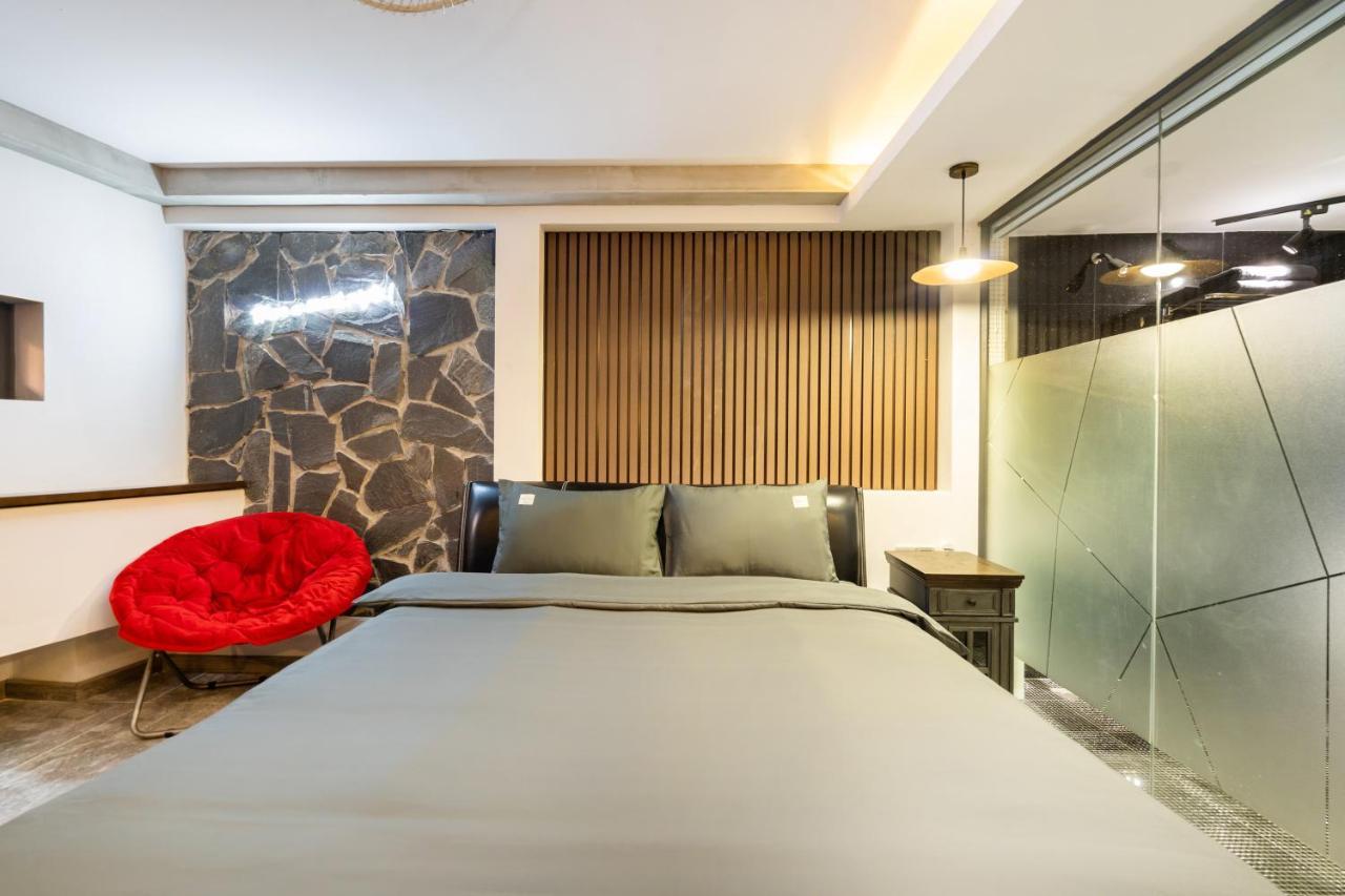 G9 Homestay - De Tham Ho Chi Minh City Exterior photo